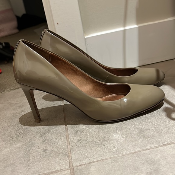 Coach Rosey Pumps sz 8 - Picture 3 of 4